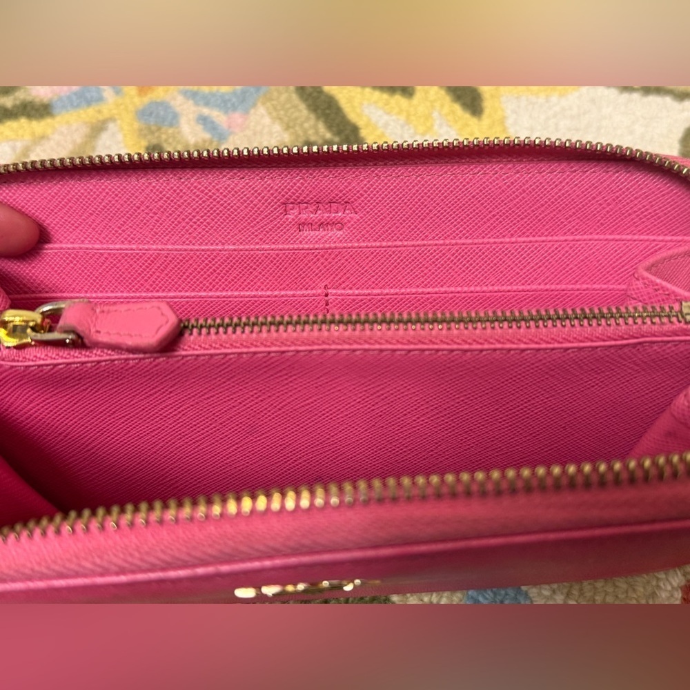 PRADA Saffiano Lux Leather Barbie Peonia Pink Continental Zip-Around Wallet - Picture 13 of 16